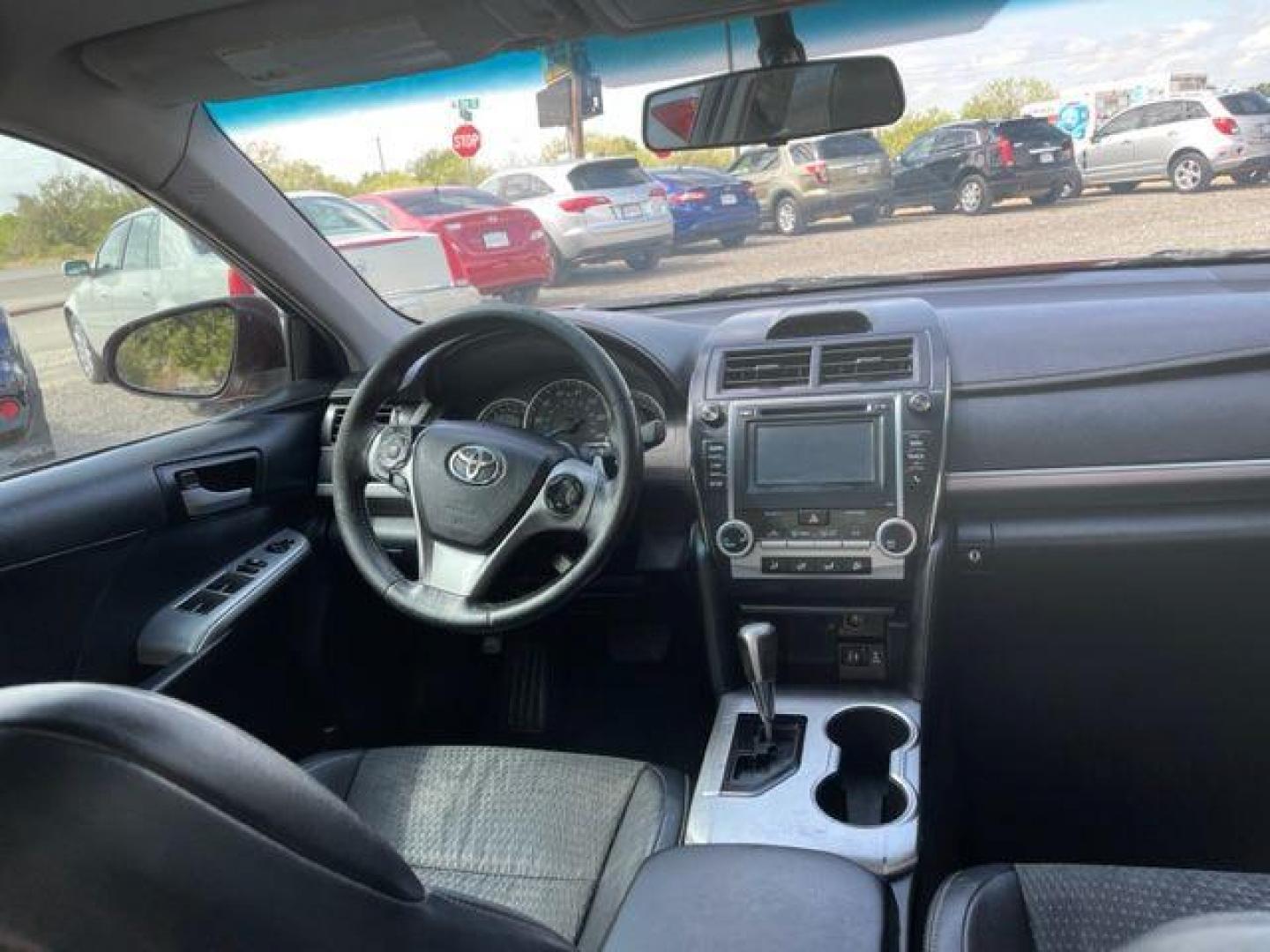 2014 RED TOYOTA CAMRY L (4T1BF1FK8EU) with an 2.5L engine, Automatic transmission, located at 124 Elm St., Cibolo, TX, 78108, (210) 658-3118, 29.559427, -98.232384 - Photo#4