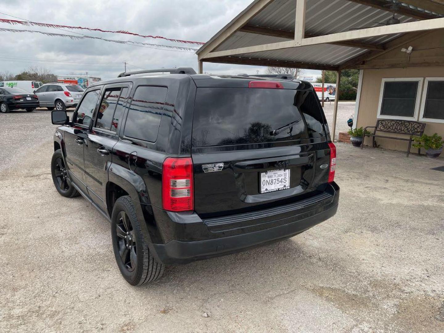 2015 BLACK JEEP PATRIOT ALTITUDE (1C4NJPBA2FD) with an 2.0L engine, Continuously Variable transmission, located at 124 Elm St., Cibolo, TX, 78108, (210) 658-3118, 29.559427, -98.232384 - Photo#3