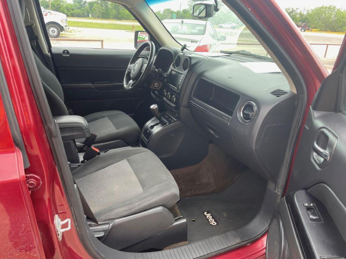 2016 MAROON JEEP PATRIOT LATITUDE (1C4NJPFB0GD) with an 2.4L engine, Continuously Variable transmission, located at 124 Elm St., Cibolo, TX, 78108, (210) 658-3118, 29.559427, -98.232384 - Photo#6