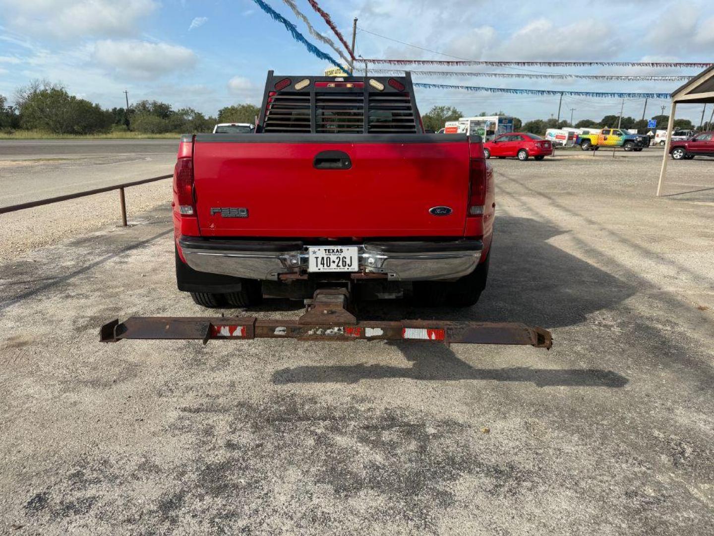 1999 RED FORD F350 SUPER DUTY (1FTWX32F8XE) with an 7.3L engine, Automatic transmission, located at 124 Elm St., Cibolo, TX, 78108, (210) 658-3118, 29.559427, -98.232384 - !!!!!!!!!!!!! CASH SALE ONLY !!!!!!!!!!!!!! $18,900 PLUS TT and L **** SOLD AS IS NO WARRANTY **** - Photo#4