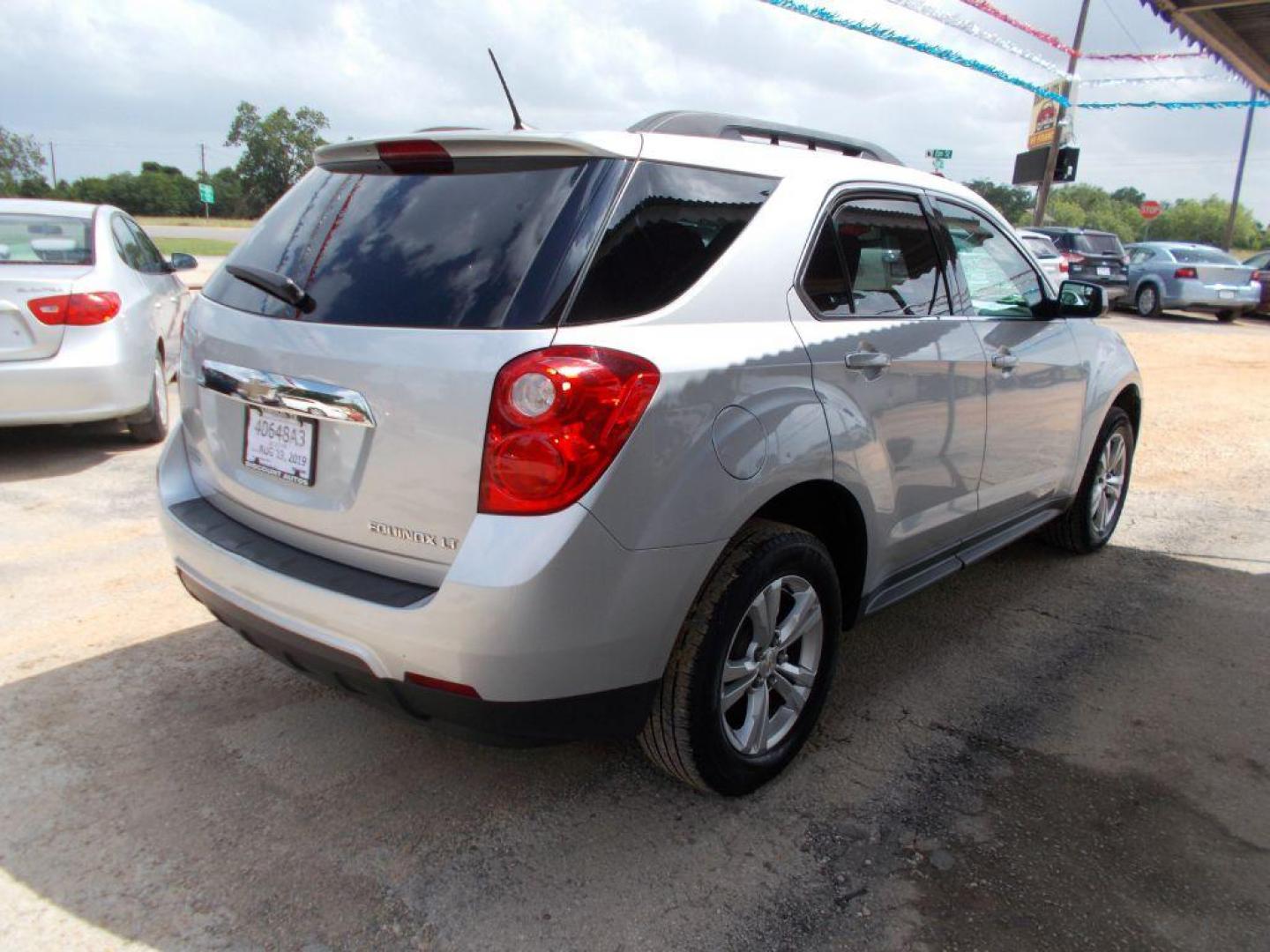 2013 SILVER CHEVROLET EQUINOX LT (2GNALPEK1D6) with an 2.4L engine, Automatic transmission, located at 124 Elm St., Cibolo, TX, 78108, (210) 658-3118, 29.559427, -98.232384 - www.discountautoscibolo.com TEXT QUESTIONS TO 210-900-3118 35 MONTHLY PAYMENTS OF $315 WITH $1495 DOWN AND FINAL ODD PAYMENT OF $125.37 W/FIRST PAYMENT DUE 30 DAYS FROM DATE OF SALE. ** NO WARRANTY, SOLD AS IS ** 36 MO'S TERM W/ 22.50 APR and TITLE TRANSFER FEE OF $195 D - Photo#10