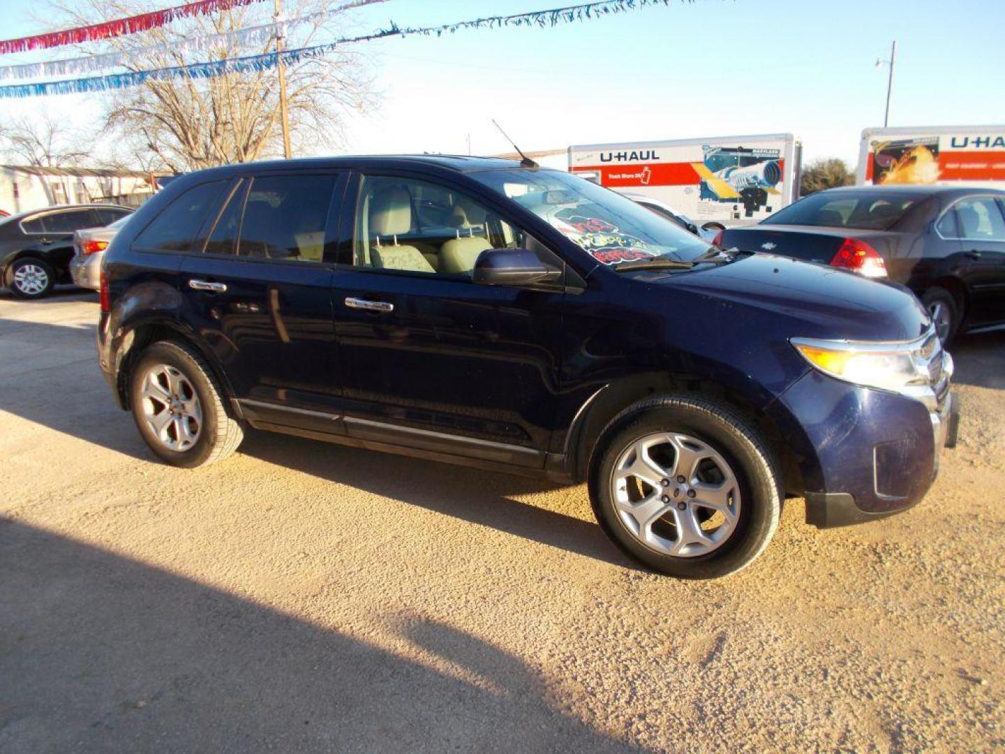 2011 BLUE FORD EDGE SEL SEL (2FMDK4JC2BB) with an 3.5L engine, Automatic transmission, located at 124 Elm St., Cibolo, TX, 78108, (210) 658-3118, 29.559427, -98.232384 - Photo#9