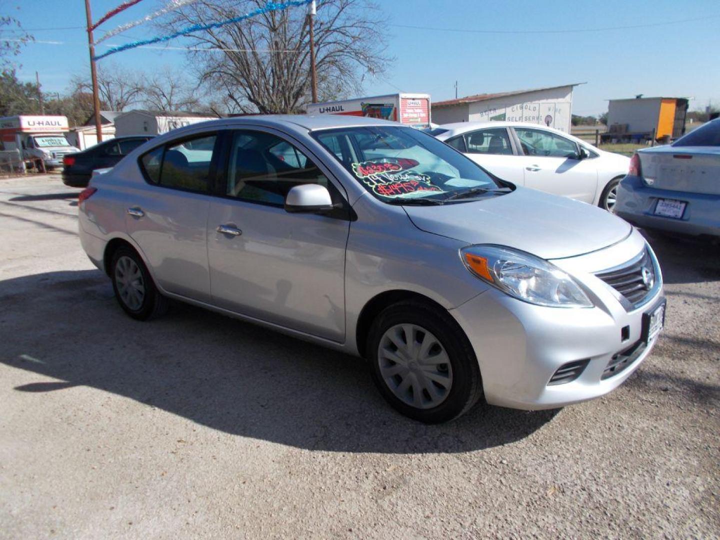 2014 SILVER NISSAN VERSA S (3N1CN7APXEL) with an 1.6L engine, Continuously Variable transmission, located at 124 Elm St., Cibolo, TX, 78108, (210) 658-3118, 29.559427, -98.232384 - www.discountautoscibolo.com TEXT QUESTIONS TO 210-900-3118 35 MONTHLY PAYMENTS OF $230 WITH $1495 DOWN AND FINAL ODD PAYMENT OF $187.35 W/FIRST PAYMENT DUE 30 DAYS FROM DATE OF SALE. ** NO WARRANTY, SOLD AS IS ** 36 MO'S TERM W/ 22.40 APR and TITLE TRANSFER FEE OF $195 DU - Photo#8