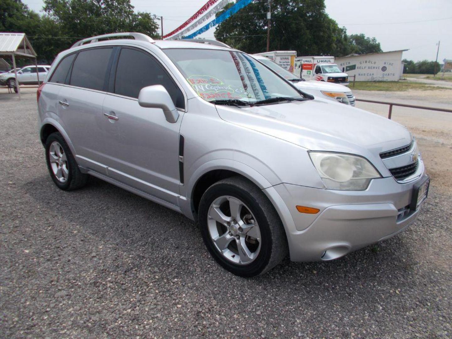 2014 SILVER CHEVROLET CAPTIVA LTZ (3GNAL4EK2ES) with an 2.4L engine, Automatic transmission, located at 124 Elm St., Cibolo, TX, 78108, (210) 658-3118, 29.559427, -98.232384 - Photo#8