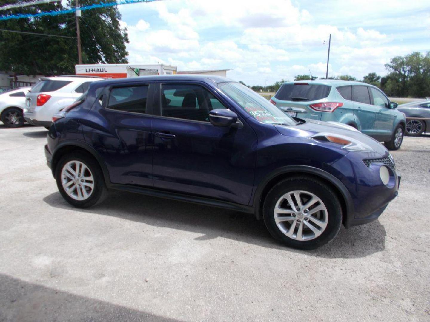 2015 BLUE NISSAN JUKE S (JN8AF5MR3FT) with an 1.6L engine, Continuously Variable transmission, located at 124 Elm St., Cibolo, TX, 78108, (210) 658-3118, 29.559427, -98.232384 - www.discountautoscibolo.com TEXT 210-900-3118 35 MONTHLY PAYMENTS OF $320 WITH $1895 DOWN AND FINAL ODD PAYMENT OF $68.86 W/FIRST PAYMENT DUE 30 DAYS FROM DATE OF SALE. ** NO WARRANTY, SOLD AS IS ** 36 MO'S TERM W/ 22.43 APR and TITLE TRANSFER FEE OF $220 DUE TWO WE - Photo#9