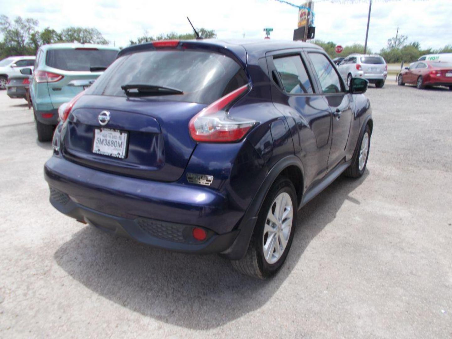 2015 BLUE NISSAN JUKE S (JN8AF5MR3FT) with an 1.6L engine, Continuously Variable transmission, located at 124 Elm St., Cibolo, TX, 78108, (210) 658-3118, 29.559427, -98.232384 - www.discountautoscibolo.com TEXT 210-900-3118 35 MONTHLY PAYMENTS OF $320 WITH $1895 DOWN AND FINAL ODD PAYMENT OF $68.86 W/FIRST PAYMENT DUE 30 DAYS FROM DATE OF SALE. ** NO WARRANTY, SOLD AS IS ** 36 MO'S TERM W/ 22.43 APR and TITLE TRANSFER FEE OF $220 DUE TWO WE - Photo#5